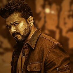 <p>Leo Box Office Collections: లియో మూవీ గురు, శుక్ర, శని, ఆది, సోమ, మంగళవారాల్లో బాగానే కలెక్ట్ చేసిందని శ్రీధర్ చెప్పాడు. "బుధ, గురువారాల్లో కలెక్షన్లు మరీ దారుణంగా ఉన్నాయి. చాలా చోట్ల షోస్ రద్దయ్యాయి. రెండో రోజు లియో కలెక్షన్లు తగ్గిన మాట నిజమే. నేను కూడా థియేటర్ నడుపుతాను కాబట్టి చెబుతున్నాను. అయితే శని, ఆది, సోమ, మంగళవారాల్లో కలెక్షన్లు బాగున్నాయి. ఎవరు నంబర్ 1, నంబర్ 2 అనేది డిసైడ్ చేయలేం. వారం వారం మారుతూ ఉంటుంది" అని శ్రీధర్ అన్నాడు.</p>