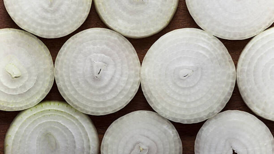 White Onion Benefits తెల్ల ఉల్లిపాయతో కలిగే ఆరోగ్య ప్రయోజనాలు.. చాలా