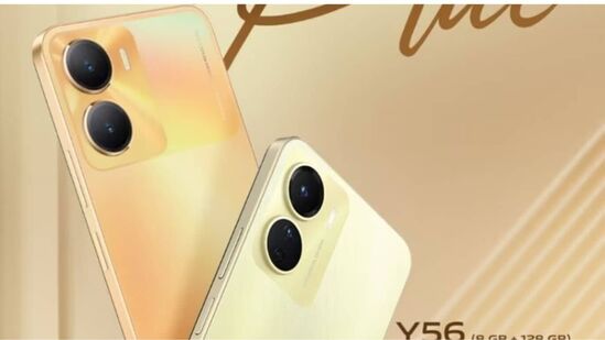 4. Vivo Y16: Vivo Y16 స్మార్ట్ ఫోన్ లో 13MP+2MP వెనుక కెమెరా సెటప్ మరియు 5MP ఫ్రంట్ కెమెరా ఉంటుంది. ఇందులో 6.51-అంగుళాల HD+ LCD డిస్ప్లే ఉంటుంది. ఇది 3 GB RAM, 32 GB ఇంటర్నల్ స్టోరేజ్‌తో లభిస్తుంది. ఇందులో 5000 mAh బ్యాటరీ ఉంటుంది. అది 10W ఫాస్ట్ ఛార్జింగ్‌ను సపోర్ట్ చేస్తుంది.