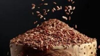 Flax seeds: అవిసె గింజలతో హార్మోన్ ఇంబాలెన్స్ సమస్య దూరమవుతుంది. ఇవి రక్తంలోని కొలెస్ట్రాల్ ను తగ్గిస్తాయి. తద్వారా గుండె జబ్బులను అడ్డుకుంటాయి. ఇవి చర్మాన్ని ఆరోగ్యంగా మారుస్తాయి.&nbsp;