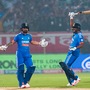 <p>India vs Australia 1st T20I: టీమిండియాకు కొత్త ఫినిషర్ దొరికాడు. ఐపీఎల్ స్టార్ రింకు సింగ్ తనదైన స్టైల్లో ఆస్ట్రేలియాపై తొలి టీ20 గెలిపించాడు. అంతకుముందు సూర్యకుమార్, ఇషాన్ కిషన్ మెరుపు హాఫ్ సెంచరీలతో ఇండియా ఏకంగా 209 పరుగుల లక్ష్యాన్ని 8 వికెట్లు కోల్పోయి చేజ్ చేసింది. టీ20ల్లో టీమిండియాకు ఇదే అత్యధిక చేజ్ కావడం విశేషం.</p>
