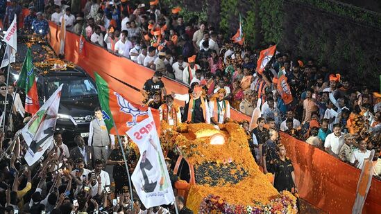 హైదరాబాద్ లో &nbsp;ప్రధాని మోదీ రోడ్ షో&nbsp;