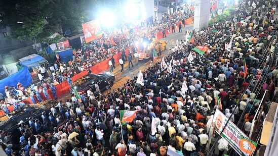 హైదరాబాద్ లో &nbsp;ప్రధాని మోదీ రోడ్ షో&nbsp;