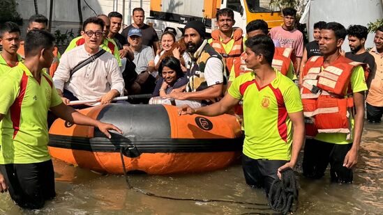 Cyclone Michaung: వరదల్లో చిక్కుకున్న ఆమిర్ ఖాన్.. కాపాడిన సిబ్బంది