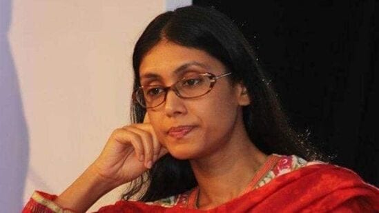 ఫోర్బ్స్ జాబితాలో భారత్ కు చెందిన ప్రముఖ పారిశ్రామికవేత్త, సామాజిక సేవాకార్యక్రమాలు చేసే రోష్ని నాడార్ మల్హోత్రా 60 వ స్థానంలో నిలిచారు. ఆమె ప్రముఖ ఐటీ సంస్థ హెచ్ సీ ఎల్ టెక్నాలజీస్ కు చైర్ పర్సన్ గా వ్యవహరిస్తున్నారు.