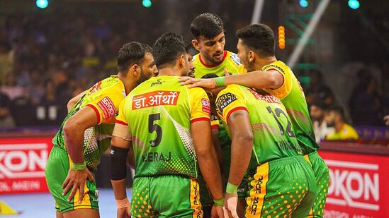 PKL 2023 Points Table: పట్నా పైరేట్స్ టీమ్ 3 మ్యాచ్ లలో 2 గెలిచి, 1 ఓడి 10 పాయింట్లతో ఆరో స్థానంలో ఉంది.