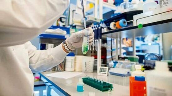 Archean Chemical Industries: ఆర్కియన్ కెమికల్ ఇండస్ట్రీస్ స్టాక్ టార్గెట్ ధర రూ. 810, ఇది 25% పెరుగుదలను సూచిస్తుంది. ఓవరాల్ గా ఇండస్ట్రీ వృద్ధితో పాటు బలమైన ఆర్డర్ బుక్, విశ్వసనీయమైన కస్టమర్ బేస్ కారణంగా ఈ స్టాక్ బుల్లిష్ ట్రెండ్ తో కొనసాగే అవకాశముంది. .