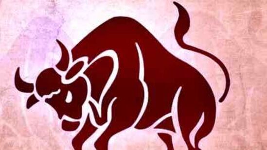 వృషభం: బుధుడు మీ ఎనిమిదవ ఇంట్లో తిరోగమనంలో ఉన్నాడు. ఆరోగ్యం పట్ల జాగ్రత్త వహించండి. వైవాహిక జీవితంలో సమస్యలు వచ్చే అవకాశం ఉంది. మాటల విషయంలో జాగ్రత్తగా ఉండటం మంచిది. అధిక ఖర్చులు వచ్చే అవకాశం ఉంది. వృషభం: బుధుడు మీ ఎనిమిదవ ఇంట్లో తిరోగమనంలో ఉన్నాడు. ఆరోగ్యం పట్ల జాగ్రత్త వహించండి. వైవాహిక జీవితంలో సమస్యలు వచ్చే అవకాశం ఉంది. మాటల విషయంలో జాగ్రత్తగా ఉండటం మంచిది. అధిక ఖర్చులు వచ్చే అవకాశం ఉంది.