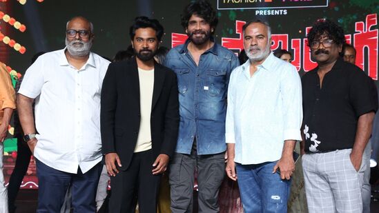 నా సామిరంగ సినిమాకు ఆస్కార్ విన్న‌ర్ కీర‌వాణి సంగీతాన్ని అందిస్తోండ‌గా...చంద్ర‌బోస్ సాహిత్యాన్ని స‌మ‌కూర్చారు.&nbsp;