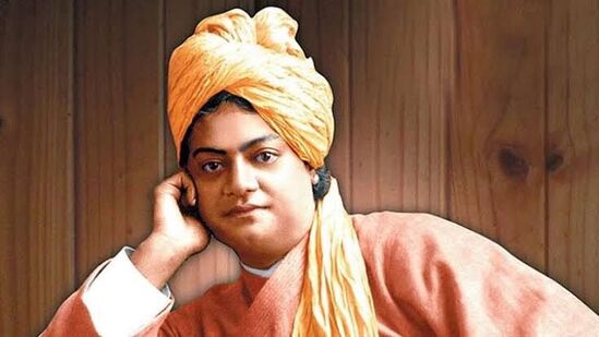 స్త్రీలను గౌరవించని సమాజం త్వరలోనే నశిస్తుంది.