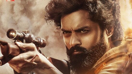 ‘డెవిల్: ది బ్రిటీష్ సీక్రెట్ ఏజెంట్’ మూవీ.. టైటిల్ నుంచి మంచి బజ్ క్రియేట్ చేసింది. టీజర్, ట్రైలర్ తర్వాత ఈ చిత్రంపై అంచనాలు పెరిగాయి. డిసెంబర్ 29న డెవిల్ సినిమా థియేటర్లలో అడుగుపెట్టింది. పాజిటివ్ రెస్పాన్స్‌తో మంచి విజయం సాధించింది. అయితే, డెవిల్ చిత్రం ఇప్పుడు ఓటీటీలోకి వచ్చేసింది.&nbsp;