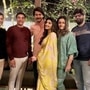సూపర్ స్టార్ మహేశ్ బాబు, శ్రీలీల హీరోహీరోయిన్లుగా నటించిన గుంటూరు కారం సినిమా సంక్రాంతి సందర్భంగా జనవరి 12వ తేదీన థియేటర్లలో రిలీజ్ అయింది. ఈ మాస్ యాక్షన్ ఎంటర్టైనింగ్ మూవీకి త్రివిక్రమ్ శ్రీనివాస్ దర్శకత్వం వహించారు. ఈ చిత్రానికి భారీ కలెక్షన్లు వస్తున్న తరుణంలో బ్లాక్బాస్టర్ సెలెబ్రేషన్లను నేడు (జనవరి 15) మూవీ టీమ్ చేసుకుంది. <p>సూపర్ స్టార్ మహేశ్ బాబు, శ్రీలీల హీరోహీరోయిన్లుగా నటించిన గుంటూరు కారం సినిమా సంక్రాంతి సందర్భంగా జనవరి 12వ తేదీన థియేటర్లలో రిలీజ్ అయింది. ఈ మాస్ యాక్షన్ ఎంటర్టైనింగ్ మూవీకి త్రివిక్రమ్ శ్రీనివాస్ దర్శకత్వం వహించారు. ఈ చిత్రానికి భారీ కలెక్షన్లు వస్తున్న తరుణంలో బ్లాక్బాస్టర్ సెలెబ్రేషన్లను నేడు (జనవరి 15) మూవీ టీమ్ చేసుకుంది. </p>