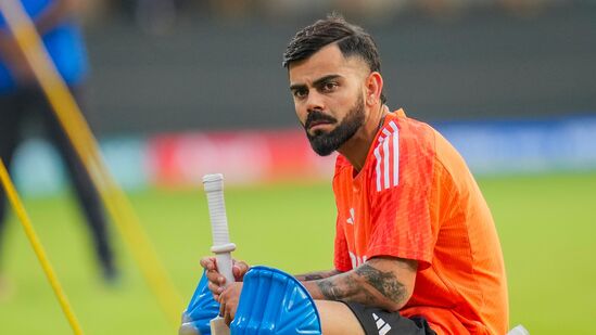 Virat Kohli: టీమిండియాకు షాక్.. ఇంగ్లండ్‍తో తొలి రెండు టెస్టులకు విరాట్ కోహ్లీ దూరం