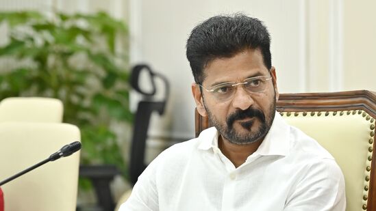 ముఖ్యమంత్రి రేవంత్ రెడ్డి