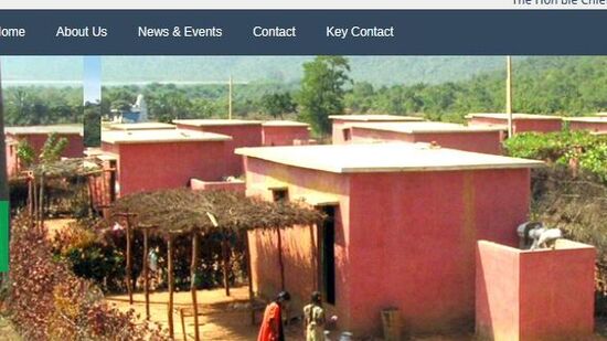 ఇందిరమ్మ ఇండ్ల స్కీమ్​కు సంబంధించి త్వరలోనే గైడ్స్ లైన్స్ ఇస్తామని చెప్పారు మంత్రి పొంగులేటి శ్రీనివాస్ రెడ్డి. &nbsp;ఈ మేరకు కసరత్తు జరుగుతుందని వెల్లడించారు.