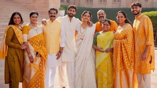 ఫిబ్రవరి 18న ఉదయం 11 గంటలకు ప్రత్యేక ప్రార్థనలు, సాయంత్రం 7 గంటలకు తలంబ్రాల వేడుక నిర్వహించనున్నారని తెలుస్తోంది. గ‌త నెల 18న హైద‌రాబాద్‌లో రాజారెడ్డి, ప్రియల ఎంగేజ్మెంట్ ఘనంగా నిర్వహించారు. &nbsp;