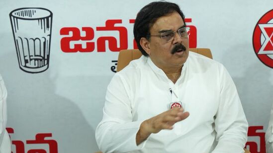 జనసేన పిఏసి ఛైర్మన్ నాదెండ్ల మనోహర్