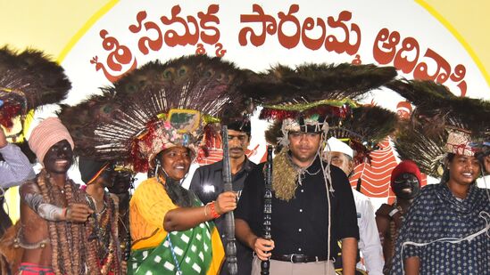 మేడారం జాతరలో తెలంగాణ మంత్రి సీతక్క