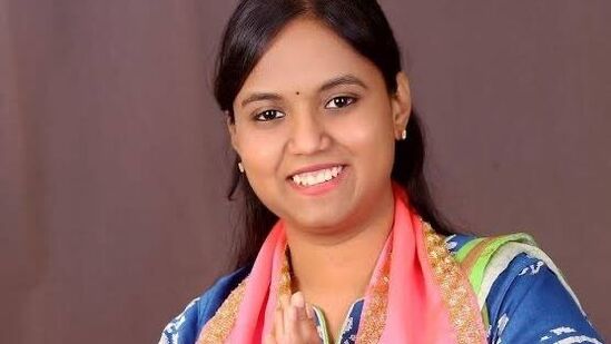 ఎన్నికల ప్రచారంలో లాస్య నందిత