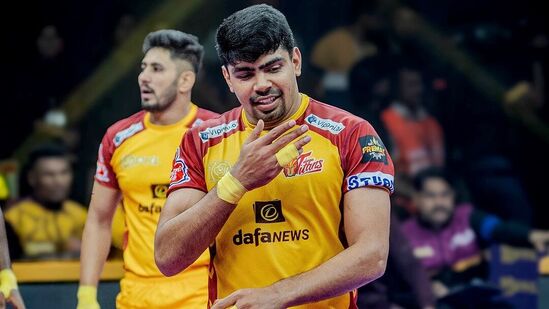 PKL Season 10 Top 5 Riders: తెలుగు టైటన్స్ టీమ్ కెప్టెన్ పవన్ సెహ్రావత్ ఈ పీకేఎల్ సీజన్ 10లో 202 రెయిడ్ పాయింట్లు సాధించాడు.