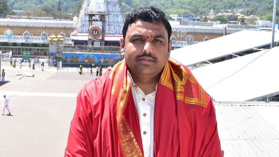 పంచాంగకర్త చిలకమర్తి ప్రభాకర చక్రవర్తి శర్మ