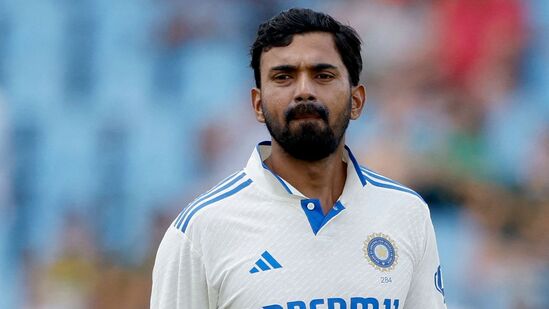 భారత స్టార్ బ్యాటర్ కేఎల్ రాహుల్.. గాయం కారణంగా ఇంగ్లండ్‍తో టెస్టు సిరీస్‍లో రెండో మ్యాచ్ నుంచి దూరమయ్యాడు. దీంతో ఐపీఎల్ 2024లో రాహుల్ ఆడతాడా లేదా అనే సందేహాలు వచ్చాయి.