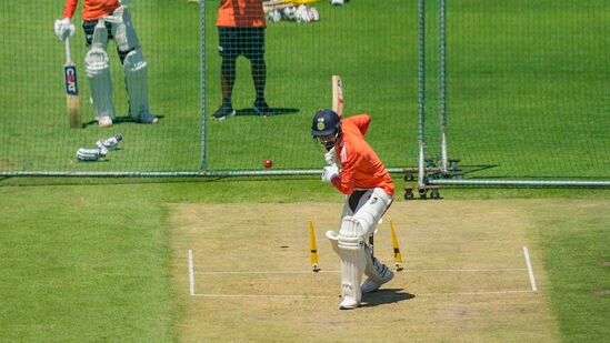 ఐపీఎల్ 2024 టోర్నీ మార్చి 22వ తేదీన మొదలుకానుంది. ఈ సీజన్‍లో మార్చి 24న లక్నో సూపర్ జెయింట్స్ తన తొలి మ్యాచ్ ఆడనుంది.&nbsp;