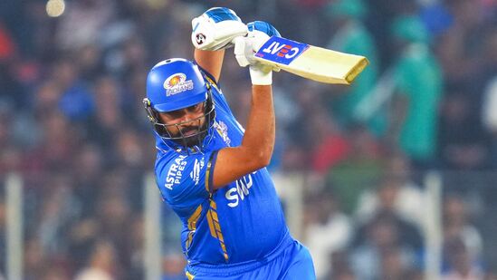 Hardik Pandya: చేజింగ్ లో ముంబై ఇండియన్స్ 30 పరుగులకే 2 వికెట్లు కోల్పోయినా.. మాజీ కెప్టెన్ రోహిత్ శర్మ (43), డెవాల్డ్ బ్రెవిస్ (48) మూడో వికెట్ కు 77 పరుగులు జోడించి ముంబైను గెలిపించేలా కనిపించారు.