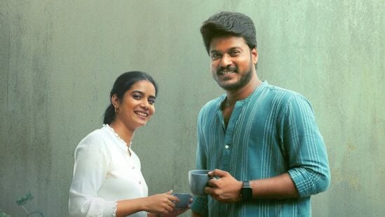 లవర్ చిత్రంలో మణికందన్, శ్రీగౌరి ప్రియతో పాటు కన్నా రవి, గీత కైలాసం, హరీశ్ కుమార్, నిఖిల శంకర్, రిని, పింటు పండు కీలకపాత్రలు చేశారు. &nbsp;ప్రభురాం వ్యాస్ డైరెక్ట్ చేసిన ఈ చిత్రానికి సీన్ రొనాల్డ్ సంగీతం అందించారు.&nbsp;