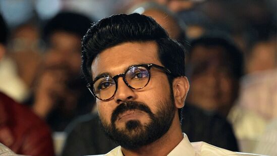 రామ్ చ‌ర‌ణ్ వ‌ద్ద &nbsp;కోట్ట‌ విలువైన ప‌లు ఖ‌రీదైన కార్లు ఉన్నాయి. మెర్సిడేజ్ మేబ్యాచ్ (నాలుగు కోట్లు), రోల్స్ రాయిస్ ఫాంథ‌మ్ ( తొమ్మిది కోట్లు)తో పాటు ఫెరారీ, ఆస్టో మార్టిన్ కార్లు చ‌ర‌ణ్ వ‌ద్ద ఉన్నాయి. ప్రైవేట్ జెట్ కూడా ఉంది.&nbsp;