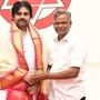 తిరుపతి బీజేపీ ఎంపీ అభ్యర్థితో పవన్ కళ్యాణ్ తిరుపతి బీజేపీ ఎంపీ అభ్యర్థితో పవన్ కళ్యాణ్