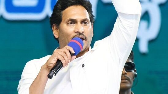 వైసీపీ అధినేత జగన్