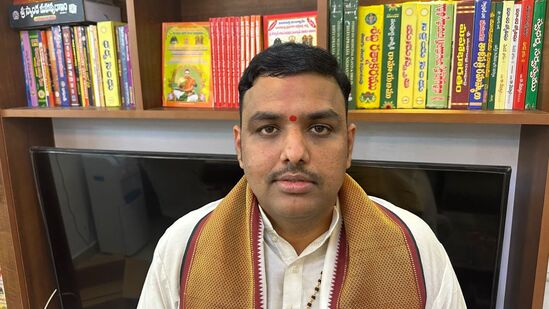 పంచాంగకర్త చిలకమర్తి ప్రభాకర చక్రవర్తి శర్మ 