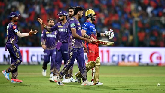 IPL 2024 Points Table: ఇక కోల్‌కతా నైట్ రైడర్స్ టీమ్ రెండో స్థానంలో కొనసాగుతోంది. నైట్ రైడర్స్ కూడా రెండు మ్యాచ్ లలోనూ గెలిచిన విషయం తెలిసిందే. సన్ రైజర్స్, ఆర్సీబీలపై విజయాలతో 4 పాయింట్లు, 1.047 నెట్ రన్‌రేట్ తో రెండో స్థానంలో ఉంది.