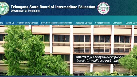 https://tsbie.cgg.gov.in/ వెబ్ సైట్ లోకి వెళ్లి ఇంటర్ బోర్డు అనుమతి పొంది కాలేజీల జాబితాను చూడవచ్చని సూచించింది. ఇలాంటి పరిస్థితుల్లో ఇప్పుడే ప్రవేశాలు పొందవద్దని, ఆ తర్వాజ సదరు కాలేజీలకు అనుమతి లేకుంటే ఇబ్బంది పడాల్సి వస్తుందని హెచ్చరించింది.