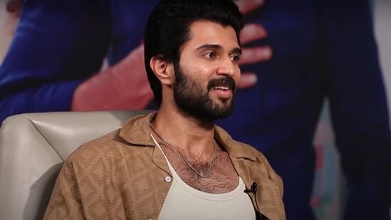 Vijay Deverakonda: ఆయన వల్లే మాకు ఈ ధైర్యం.. అన్ని డైరీల్లో అవే లెక్కలు ఉండేవి: విజయ్ దేవరకొండ