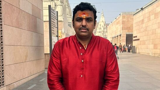 పంచాంగకర్త, ఆధ్యాత్మిక వేత్త చిలకమర్తి ప్రభాకర చక్రవర్తి శర్మ 
