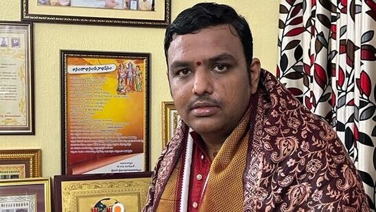 పంచాంగ కర్త బ్రహ్మశ్రీ చిలకమర్తి ప్రభాకర చక్రవర్తి శర్మ 