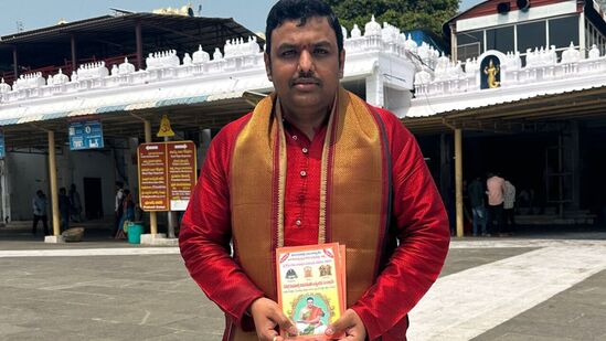 పంచాంగకర్త చిలకమర్తి ప్రభాకర చక్రవర్తి శర్మ 
