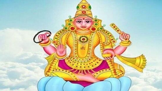జ్యోతిషశాస్త్రంలో మేషం… రాశిచక్రంలో మొదటి రాశి. ఇది స్వేచ్ఛ మరియు ధైర్యానికి చిహ్నంగా పరిగణిస్తారు. మేషరాశిలో శుక్రుని సంచారాన్ని అత్యున్నత స్థానంగా భావిస్తారు. ఈ సమయంలో శుక్ర సంచారం వల్ల కొన్ని రాశుల వారికి చాలా కలిసొస్తుంది.&nbsp;