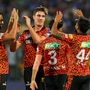 IPL 2024 Points Table after rcb vs srh: ఆర్సీబీపై గెలిచిన తర్వాత సన్ రైజర్స్ హైదరాబాద్ 6 మ్యాచ్ లలో 4 గెలిచి, రెండు ఓడి 8 పాయింట్లతో ఉంది. కేకేఆర్, సీఎస్కే ఖాతాల్లోనూ 8 పాయింట్లే ఉన్నా.. నెట్ రన్ రేట్ (0.502) విషయంలో ఎస్ఆర్హెచ్ వెనుకబడింది. ఐపీఎల్లో రికార్డు స్కోరుతో చరిత్ర సృష్టించిన సన్ రైజర్స్.. భారీ విజయం సాధించి ఉంటే రెండో స్థానానికి కూడా దూసుకెళ్లే అవకాశం ఉండేది. కానీ 25 పరుగులతోనే గెలవడంతో నాలుగో స్థానంలోనే ఉంది. <p>IPL 2024 Points Table after rcb vs srh: ఆర్సీబీపై గెలిచిన తర్వాత సన్ రైజర్స్ హైదరాబాద్ 6 మ్యాచ్ లలో 4 గెలిచి, రెండు ఓడి 8 పాయింట్లతో ఉంది. కేకేఆర్, సీఎస్కే ఖాతాల్లోనూ 8 పాయింట్లే ఉన్నా.. నెట్ రన్ రేట్ (0.502) విషయంలో ఎస్ఆర్హెచ్ వెనుకబడింది. ఐపీఎల్లో రికార్డు స్కోరుతో చరిత్ర సృష్టించిన సన్ రైజర్స్.. భారీ విజయం సాధించి ఉంటే రెండో స్థానానికి కూడా దూసుకెళ్లే అవకాశం ఉండేది. కానీ 25 పరుగులతోనే గెలవడంతో నాలుగో స్థానంలోనే ఉంది.</p>