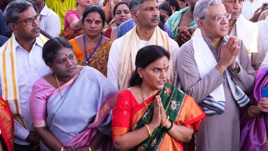 &nbsp;భద్రాద్రి రామయ్య కళ్యాణోత్సవంలో &nbsp;చీఫ్‌ సెక్రటరీ శాంతకుమారి