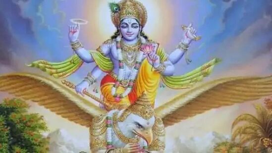 జ్యోతిష్య శాస్త్రంలో ఏకాదశి రోజున ప్రత్యేక చర్యలు తీసుకుంటారు. ఈ చర్యలు తీసుకోవడం వల్ల అనేక ప్రయోజనాలు ఉన్నాయి. ఆదాయం, సంతోషం, అదృష్టం కూడా గణనీయంగా పెరుగుతాయి. మహావిష్ణువును ప్రసన్నం చేసుకోవడానికి కామద ఏకాదశి రోజున ఈ ప్రత్యేక పనులు చేయాలి. జ్యోతిష్య శాస్త్రంలో ఏకాదశి రోజున ప్రత్యేక చర్యలు తీసుకుంటారు. ఈ చర్యలు తీసుకోవడం వల్ల అనేక ప్రయోజనాలు ఉన్నాయి. ఆదాయం, సంతోషం, అదృష్టం కూడా గణనీయంగా పెరుగుతాయి. మహావిష్ణువును ప్రసన్నం చేసుకోవడానికి కామద ఏకాదశి రోజున ఈ ప్రత్యేక పనులు చేయాలి.