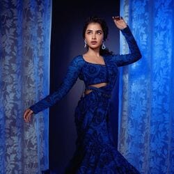 <p>టిల్లు స్క్వేర్‌కు ముందు ఒక్కో సినిమాకు యాభై నుంచి అర‌వై ల‌క్ష‌ల వ‌ర‌కు రెమ్యున‌రేష‌న్‌ను అనుప‌మ స్వీక‌రిస్తూ వ‌చ్చిన‌ట్లు స‌మాచారం. ఇప్పుడు ఒక్కో సినిమాకు కోటికిపైనే రెమ్యున‌రేష‌న్ డిమాండ్ చేస్తున్న‌ట్లు టాలీవుడ్ వ‌ర్గాలు అంటున్నాయి.&nbsp;</p>