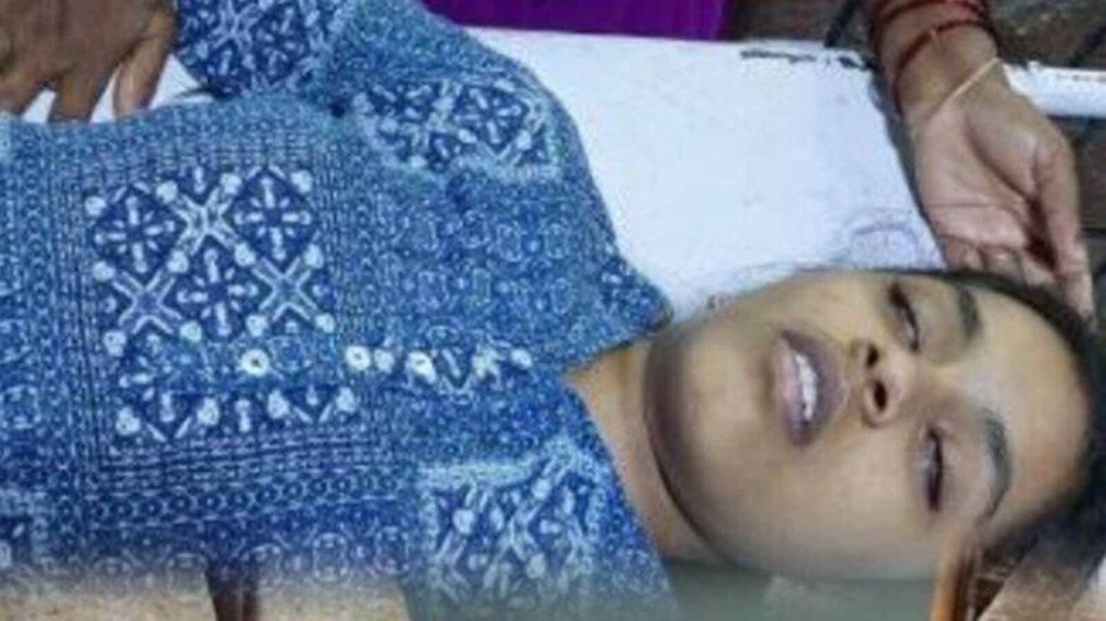 Inter Student Suicide: పరీక్షల్లో ఫెయిల్.. ఖమ్మం జిల్లా ముదిగొండలో ఇంటర్ విద్యార్థిని ఆత్మహత్య