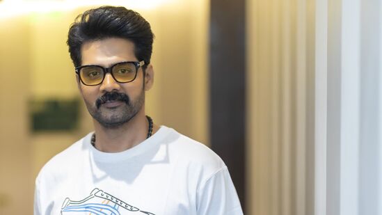 మంత్ ఆఫ్ మ‌ధు సినిమా &nbsp;అమెజాన్ ప్రైమ్‌తో పాటు ఆహా ఓటీటీలో స్ట్రీమింగ్ అవుతోంది. ఈ సినిమాలో క‌ల‌ర్స్ స్వాతి హీరోయిన్‌గా న‌టించింది.&nbsp;