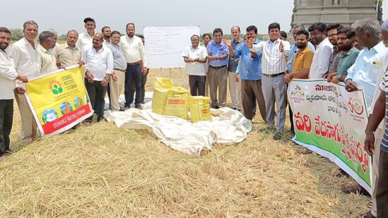 వరి వెద సాగుపై ప్రదర్శన