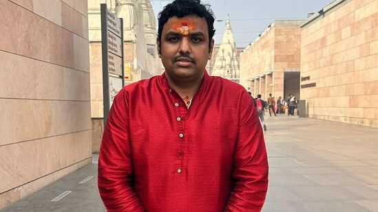 పంచాంగకర్త, ఆధ్యాత్మిక వేత్త చిలకమర్తి ప్రభాకర చక్రవర్తి శర్మ 