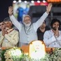 <p>ఎన్డీఏ కూటమి పార్టీల ఆధ్వర్యంలో ప్రధాని మోదీ విజయవాడలో రోడ్ షో నిర్వహించారు. టీడీపీ అధినేత చంద్రబాబు, జనసేన అధినేత పవన్ కల్యాణ్ లో కలిసి మోదీ బుధవారం సాయంత్రం విజయవాడ రోడ్ షో నిర్వహించారు. ఈ రోడ్ షోకు ప్రజలు పెద్ద ఎత్తున తరలివచ్చారు. రోడ్డుకు ఇరువైపులా నిలబడి కూటమికి మద్దతుగా నినాదాలు చేశారు. &nbsp;</p>