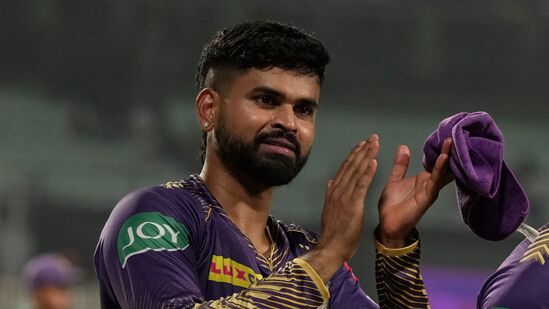 IPL 2024 Points Table: ఐపీఎల్ 2024లో ప్లేఆఫ్స్ బెర్త్ ఖాయం చేసుకున్న తొలి జట్టు కోల్‌కతా నైట్ రైడర్స్ టాప్ లోనే కొనసాగుతోంది. ఆ టీమ్ 12 మ్యాచ్ లలో 9 విజయాలు 18 పాయింట్లతో ఎవరికీ అందనంత ఎత్తులో ఉంది. నెట్ రన్ రేట్ కూడా 1.428గా ఉండటం విశేషం.